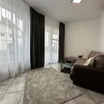 Elmira شقة