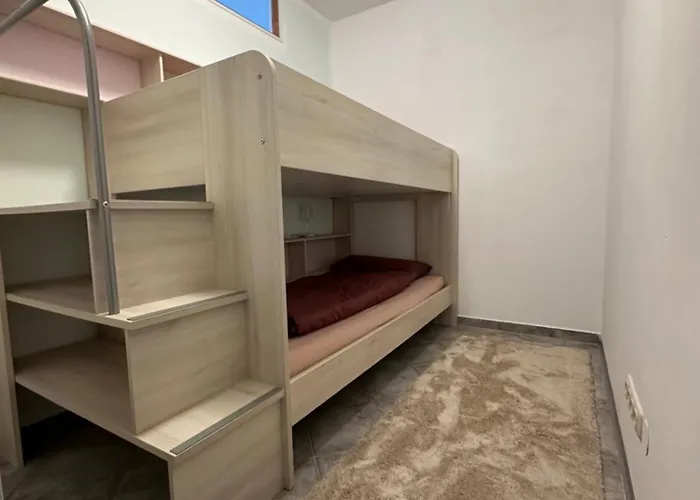 Elmira Apartamento *